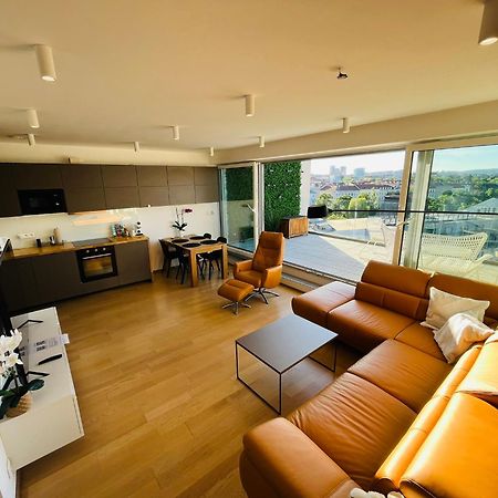 Brno City Center Apartment With Parking And A Big Terrace Exterior foto