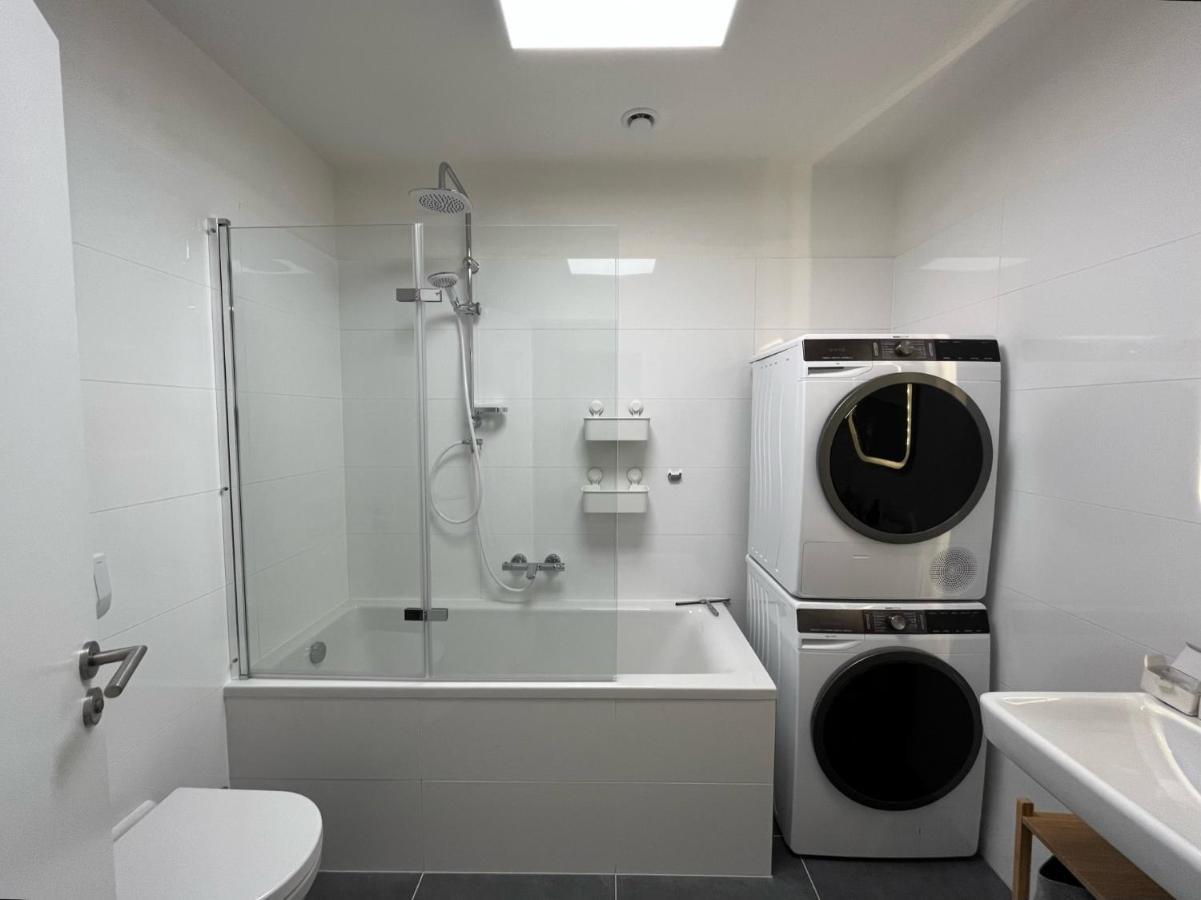 Brno City Center Apartment With Parking And A Big Terrace Exterior foto